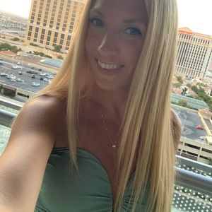 Meet your Posher, Amanda